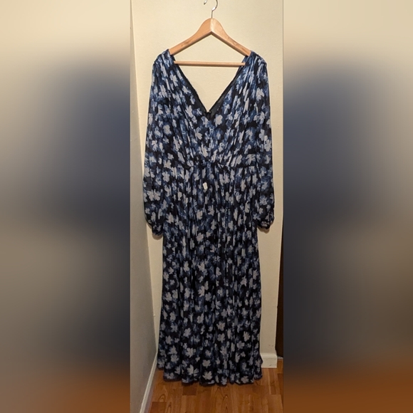 ML Monique Lhullier Melanie Blue Floral Maxi Dress Size 16 Rent The Runway - Picture 4 of 6